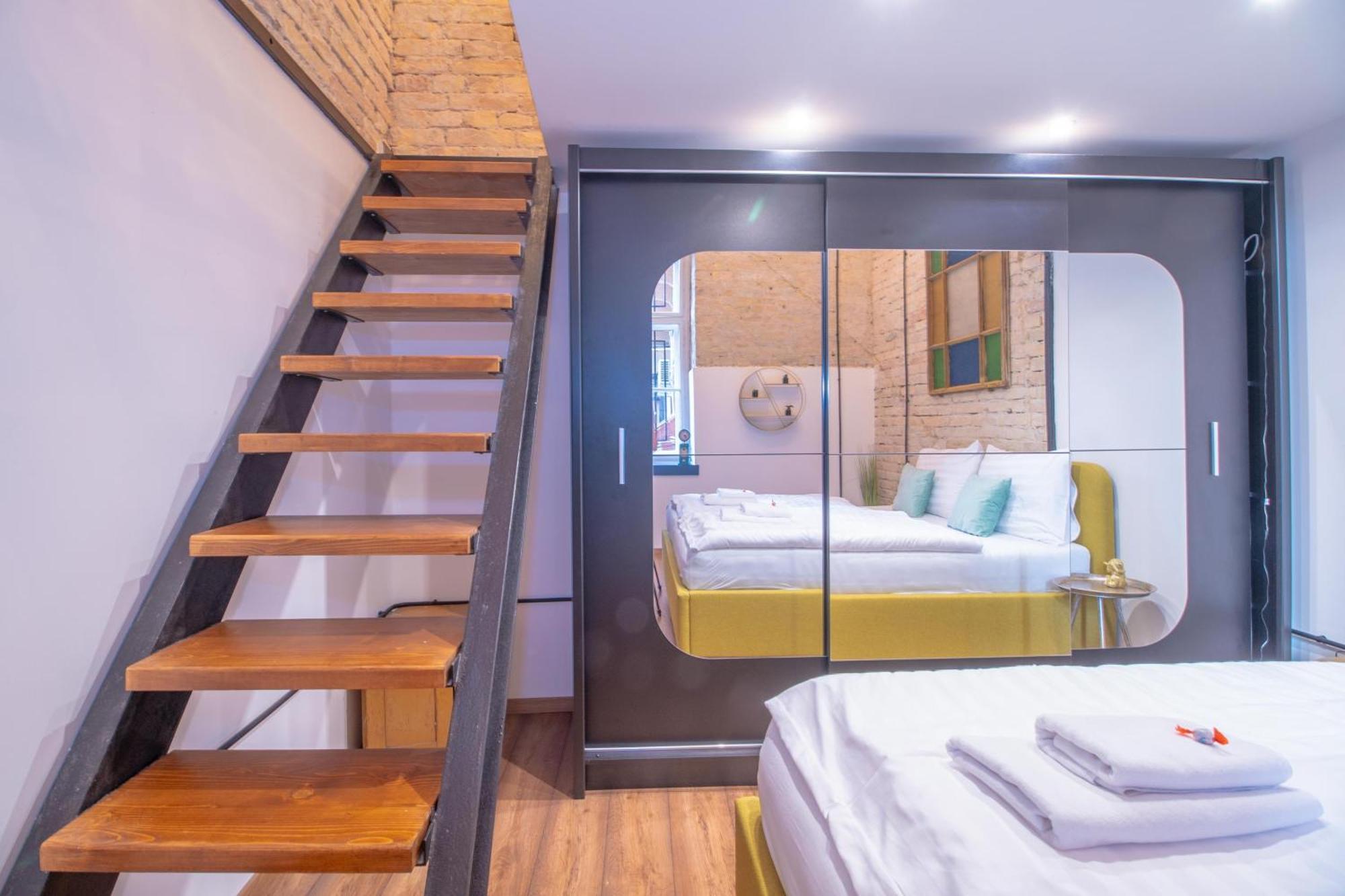 Corvin Loft Appartement Boedapest Buitenkant foto